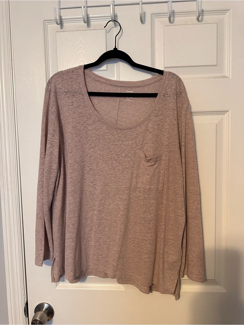 Old Navy Long-Sleeve Scoop Neck Pocket Tee - Dusty Rose